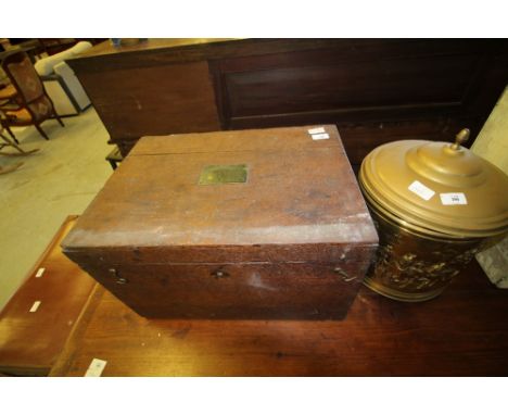 Victorian oak trunk with engraved brass plaque worded Lt Col Syms 80th Regt
