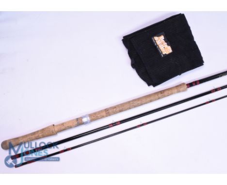 Bruce &amp; Walker hand built Cordon Bleu carbon salmon fly rod, 145ft 3pc line 8/10#, 24" handle, alloy sliding reel fitting