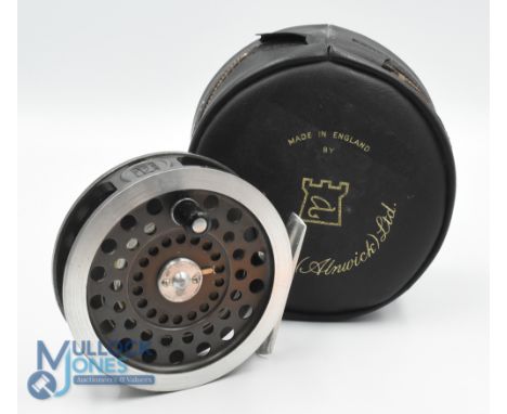 Hardy "Sunbeam" 7/8 alloy trout fly reel 3 5/8" ventilated spool, 2 screw latch, black handle, large rear spindle tensioner, 