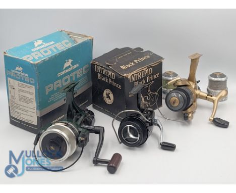 Cormoron Protec P4 EL-BAS fixed spool reel, good bail, 'T' wood handle, side tensioner, light use, runs very well, box and in