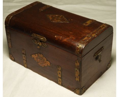 MAHOGANY BRASS BOUND CADDY IN THE FORM OF A TRUNK   