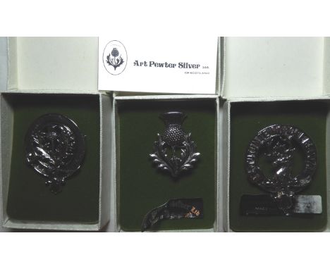 JEWELLERY 3 ART PEWTER SILVER SCOTTISH BROOCHES  