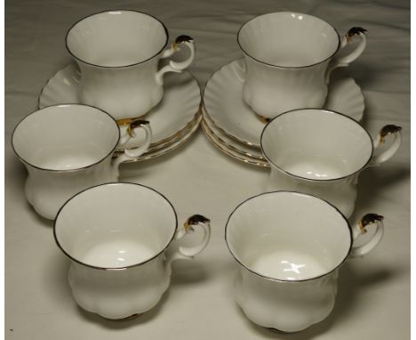ROYAL ALBERT VAL D'OR 6 CUPS & SAUCERS  