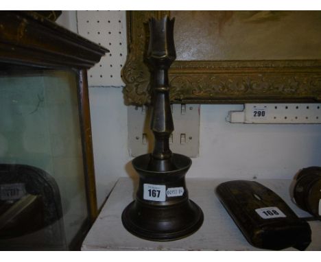 17TH CENTURY BRASS CANDLESTICK