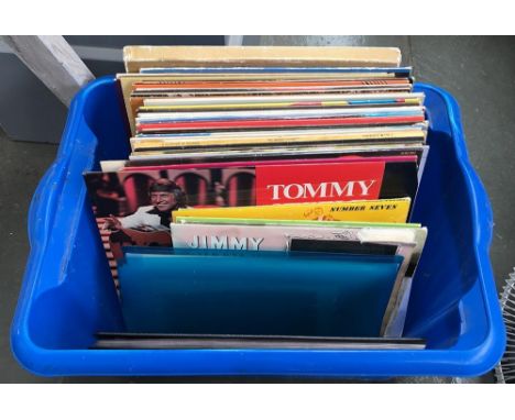 A mixed box of vinyl LPs and 7" singles, to include Elvis Presley, Nat King Cole, Buddy Holly, Queen, The Beatles, etc 