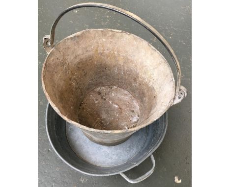 A vintage galvanised bucket, together with a galvanised pan 