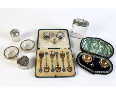 A small collection of silver mounted dressing table jars, pillboxes, salts etc.  Tallest 9 cm (8)   CONDITION REPORT:  The sp