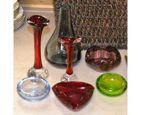 Whitefriars glass -  an amethyst bubble bowl; a ruby red triangle ashtray; a green bowl; two bud vases etc (7)