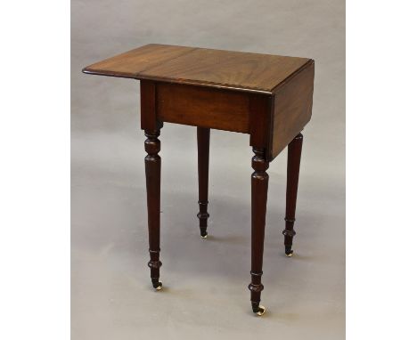 A VICTORIAN MAHOGANY DROP FLAP SIDE TABLE, the rectangular top with twin drop flap sides with moulded borders above a frieze 