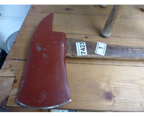 Large firemans axe (very sharp)