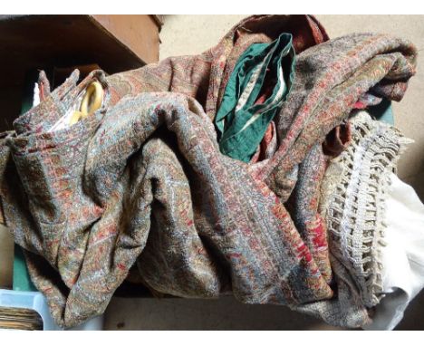 Vintage curtains, table cloths etc 