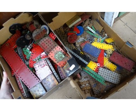 2 boxes of Vintage Meccano 