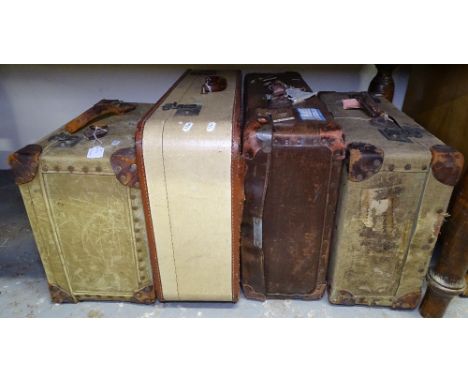 4 Vintage suitcases 