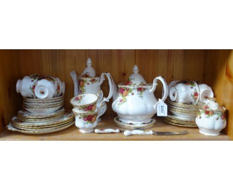 Royal Albert "Old Country Roses" tea service for 10 people 