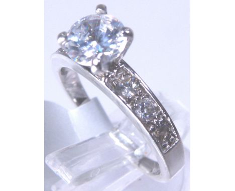 Sterling silver fancy solitaire ring, size N