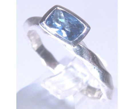 Sterling silver Henrik Nygaard blue topaz solitaire ring, size N/O