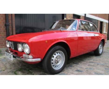 The rarest model in the Giulia 105 Coupe range is undoubtedly a right-hand drive automatic.On its launch in 1972, the 2000 GT