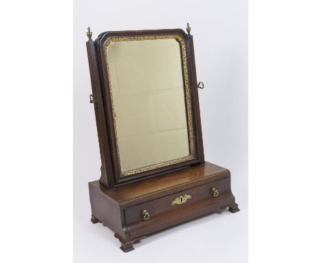 Georgian style mahogany toilet mirror, 19th Century and later, rectangular plate with moulded gilt edge supported on a base f