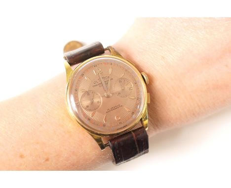Ultimor 18ct gold gent's chronograph wristwatch, circa 1950s, 34mm gold finish dial with subsidiary dials, baton and Arabic n
