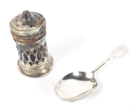 A Russian silver caddy spoon. Marked '84', weight 20g