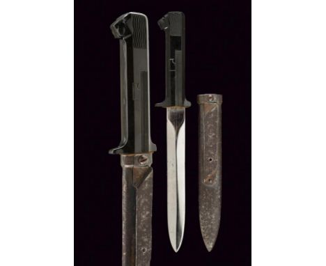 dating: 1943-1945 provenance: Italian Social Republic, Straight, double-edged blade, ribbed in the center, with tang. Black b