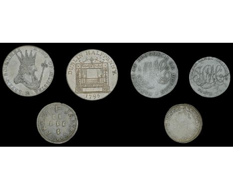18th Century Tokens, Co DUBLIN, Dublin, Flynn, Farthing, 2.783g/6h (DH 394), Maxwell Hutton, Farthing, 3.16g/12h (DH 396), Wi