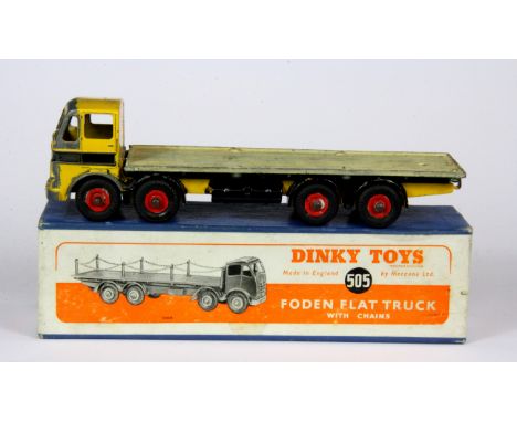 A Dinky Toys 505 Foden flatbed truck box containing a Leyland Octopus lorry.