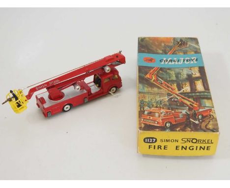 A CORGI MAJOR 1127 Simon Snorkel Fire Engine - G/VG in G box