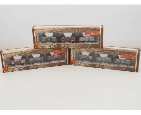 A group of BACHMANN OO gauge Coal Traders Classics triple wagon packs comprising: 33-028, 33-029 and 33-030 - G/VG in G/VG bo