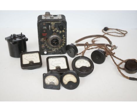 2x micro amperes, 1 volt meter, military US army contracting unit BC/608/A, volt meter military milli/amperes, earphones &amp
