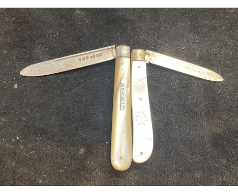 2 Silver fruit knives with mother of pearl handle 
