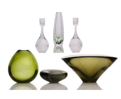 Scandinavian vintage glassware, comprising a green glass Disko bowl and Drop vase and a pewter colour Birds Eye bowl, each de