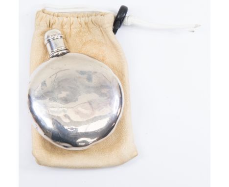 A George IV Sterling silver hip flask, of circular form, London 1823, maker’s mark for John Reily, 81.7 grams/2.64ozt