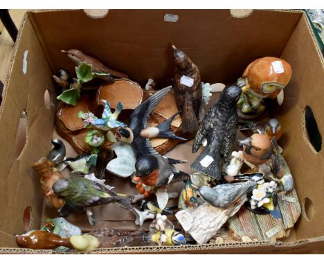 Assorted ceramics, bird statues by various makers including Goebel