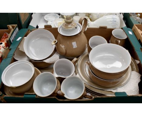 Denby Pottery tea, coffee and dinner service (Q)