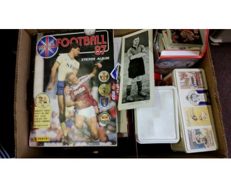SELECTION, inc. Panini, 1987 Football, laid down in album (slight scuffing); modern albums (10), standard &amp; one large (1,