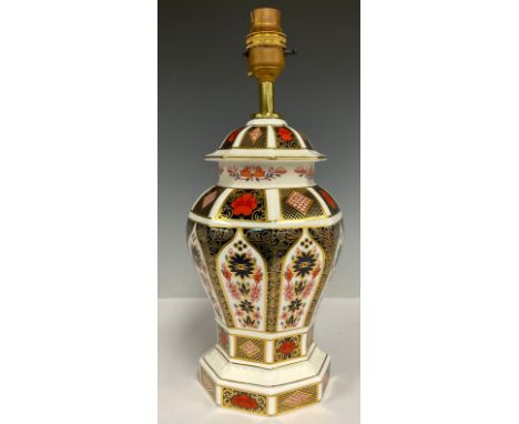 A Royal Crown Derby 1128 Imari pattern table lamp, 31cm high over fittings, first quality