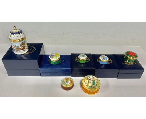 A Crummles enamel domed top cylindrical box and cover, printed and painted with Victorian Royal Mail scenes, 6.5cm high, boxe