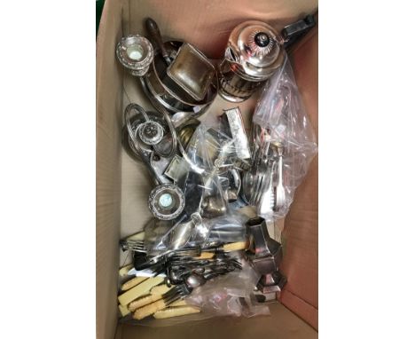 A box of assorted silver and plated wares to include fish knife, napkin rings, candlestick, baluster shaped pepper, pair of p