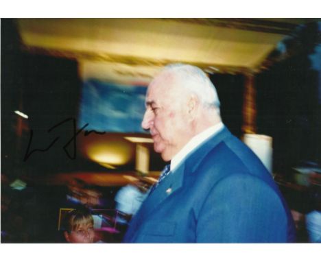 Helmut Kohl former German Chancellor signed 12 x 8 colour portrait photo. Good condition