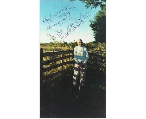 Wing Commander Ken Mackenzie, Small 7x4 photograph autographed by Battle of Britain ace Wing Commander Ken Mackenzie, 501 Sqn
