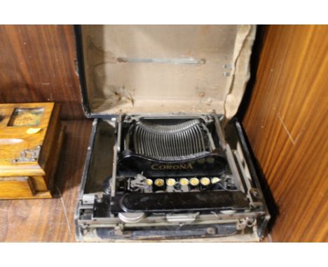 AN ANTIQUE CORONA TYPEWRITER