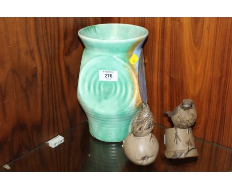 TWO POOLE POTTERY BIRDS TOGETHER WITH A RETRO BESWICK VASE