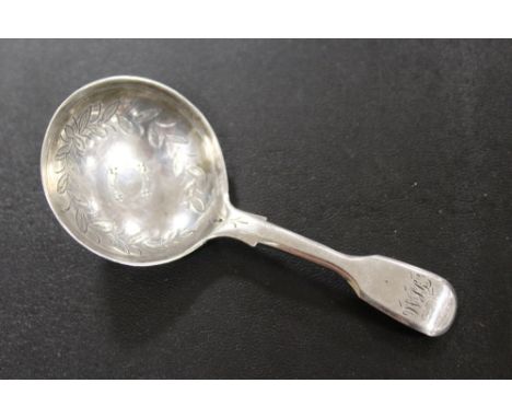 A HALLMARKED SILVER CADDY SPOON