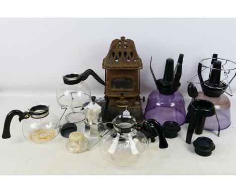 A vintage paraffin stove and coffee making equipment by Cona and Bialetti. [2]. [W]

PLEASE NOTE: ALL LOTS NEED TO BE COLLECT