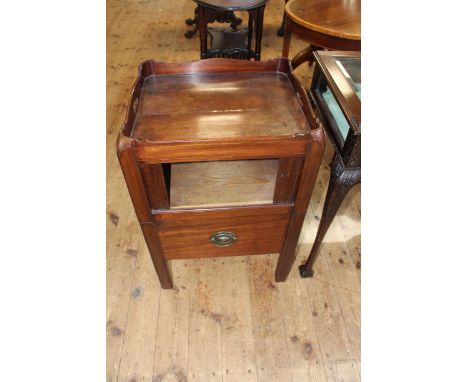 Georgian mahogany tray top night stand/commode, 73cm by 49cm by 44cm.
