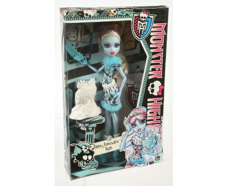 Mattel Monster Abbey Bominable 'Autti Art Class doll, 2013, BDF13, Near Mint to Mint, NRFB, within Fair Plus to Good packagin