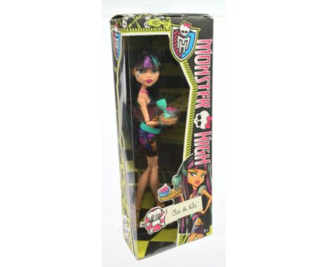 Mattel Monster High Cleo de Nile Creepataria doll, 2013, BJM18, NRFB, within Good to Good Plus packaging (surface wear / edge