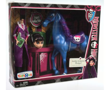 Mattel Monster High Headless Headmistress Bloodgood doll and Nightmare horse set, Toys R Us Exclusive, 2012, BBK21, Near Mint