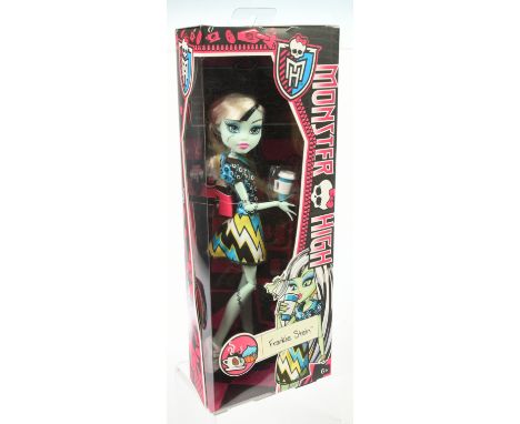Mattel Monster High Frankie Stein Coffin Bean doll, 2013, BHN04, NRFB, Near Mint to Mint, within within Good to Good Plus pac